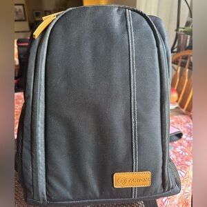 Tarion Black Camera Backpack